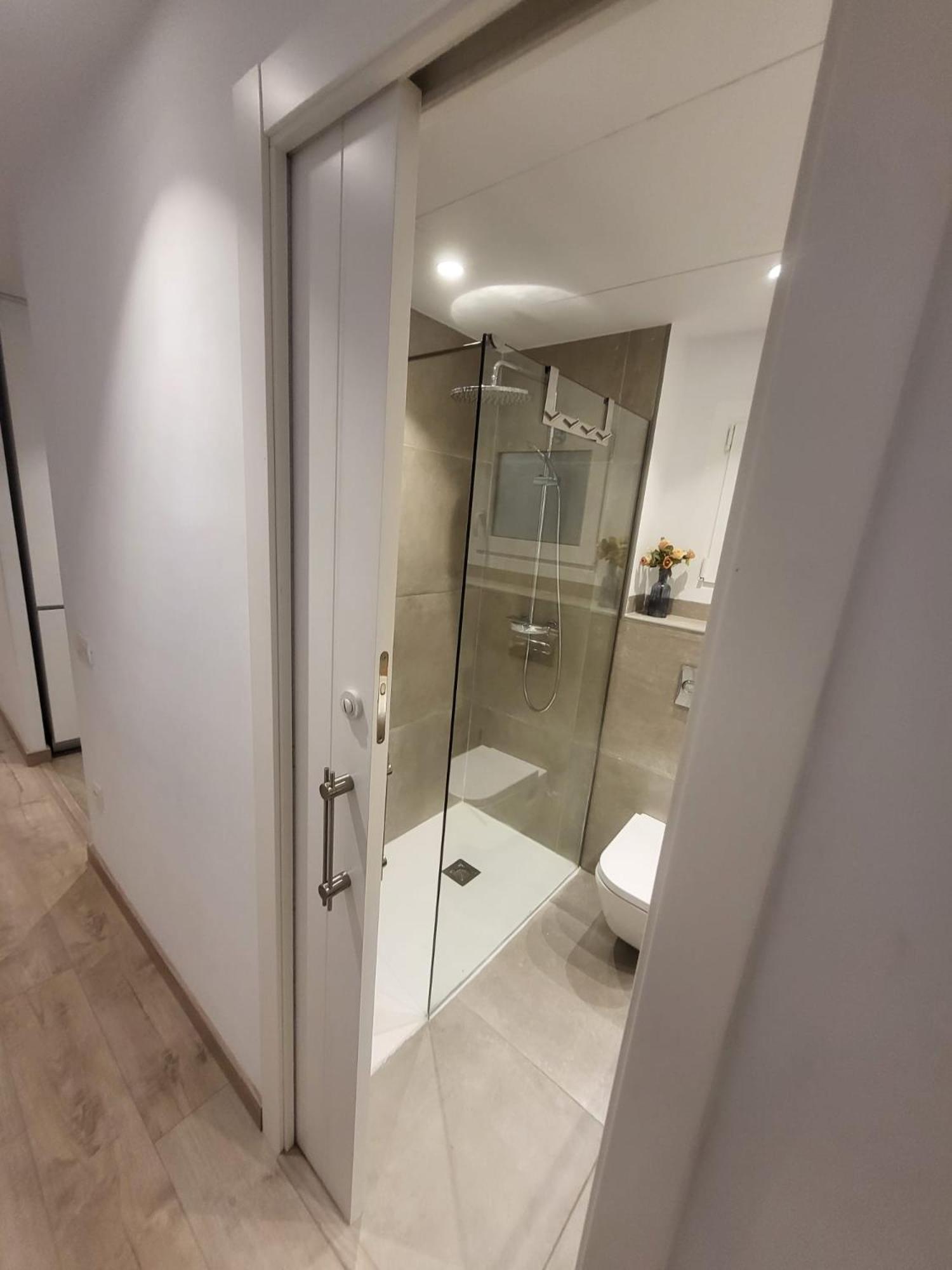 Turistic Girona - Piso De 1, 2 O 3 Habitaciones Exterior photo